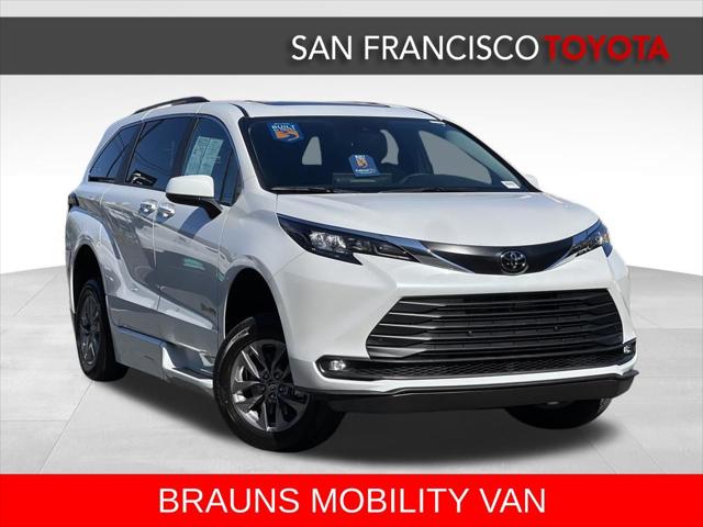 2026 Toyota Sienna XLE