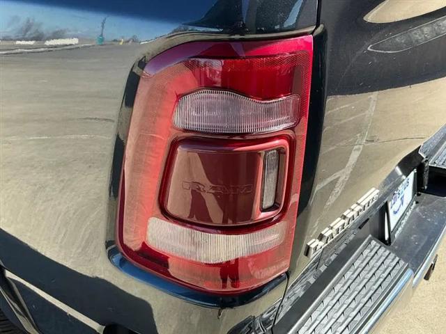 2019 Ram 1500 Laramie Crew Cab 4x4 6'4" Box
