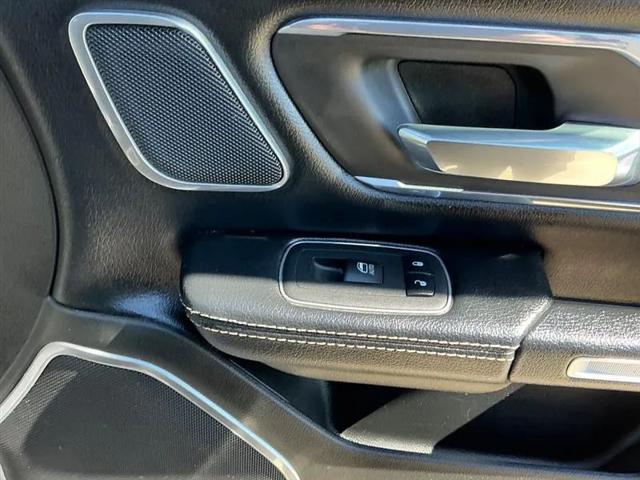 2019 Ram 1500 Laramie Crew Cab 4x4 6'4" Box