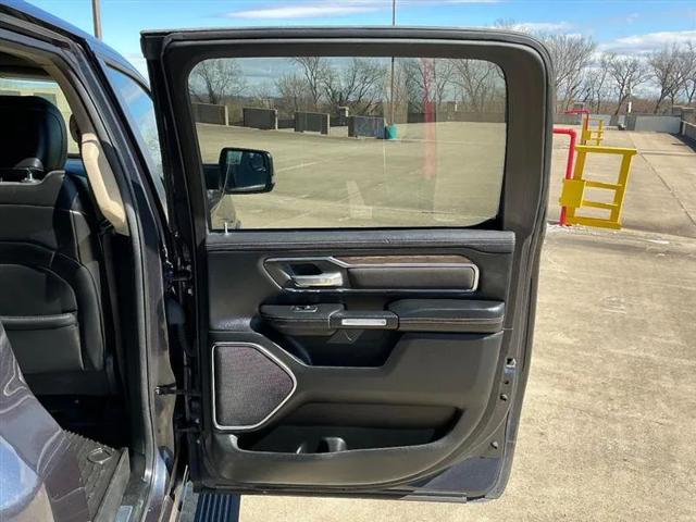 2019 Ram 1500 Laramie Crew Cab 4x4 6'4" Box