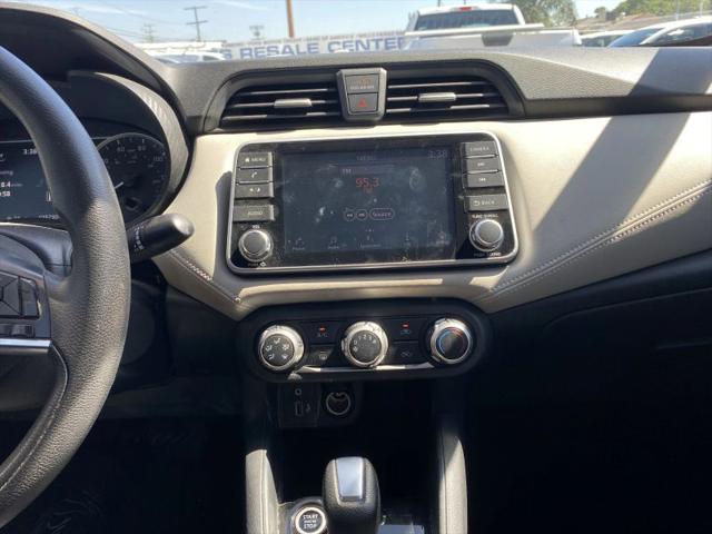 2020 Nissan Versa SV Xtronic CVT