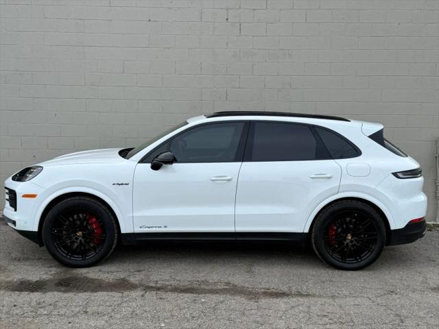 2025 Porsche Cayenne E-Hybrid S