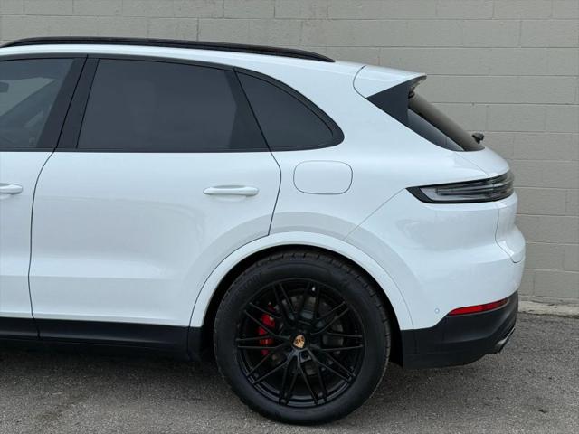 2025 Porsche Cayenne E-Hybrid S