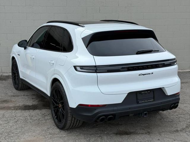 2025 Porsche Cayenne E-Hybrid S