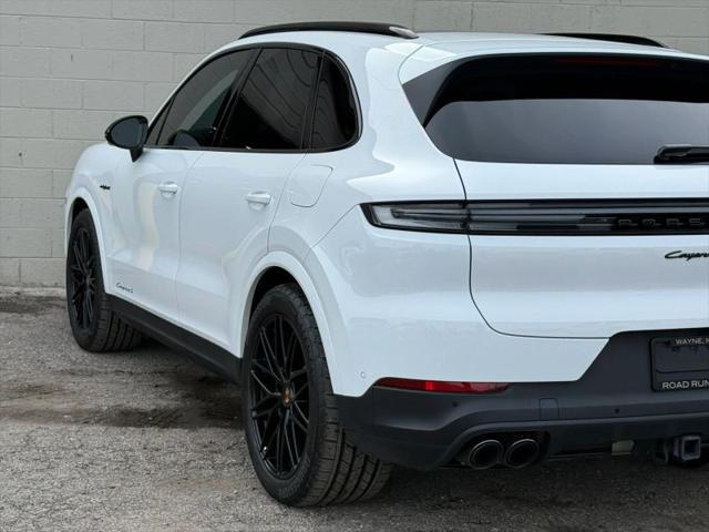 2025 Porsche Cayenne E-Hybrid S