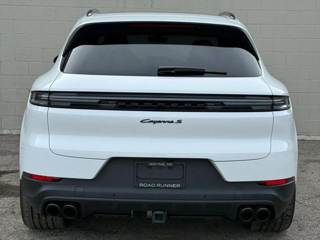 2025 Porsche Cayenne E-Hybrid S