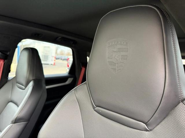 2025 Porsche Cayenne E-Hybrid S