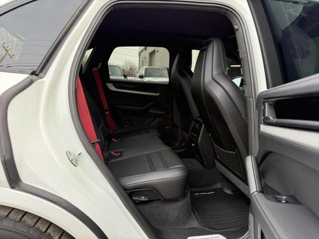 2025 Porsche Cayenne E-Hybrid S