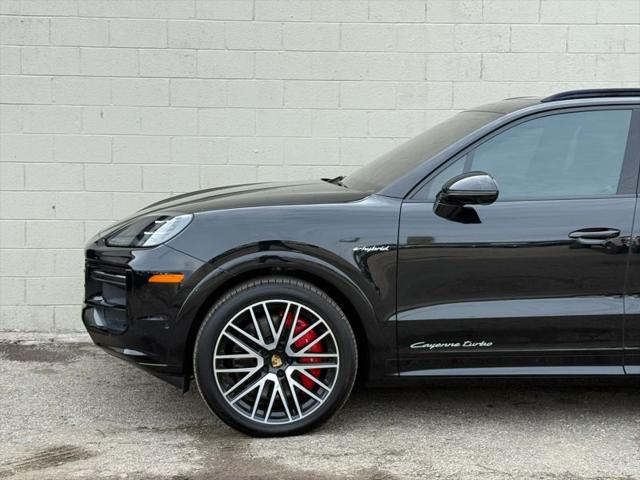 2024 Porsche Cayenne E-Hybrid Turbo