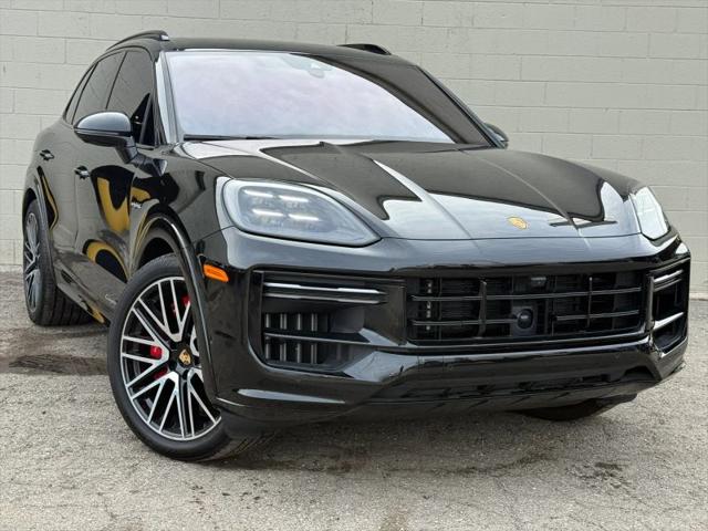 2024 Porsche Cayenne E-Hybrid Turbo