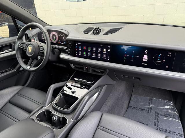 2024 Porsche Cayenne E-Hybrid Turbo