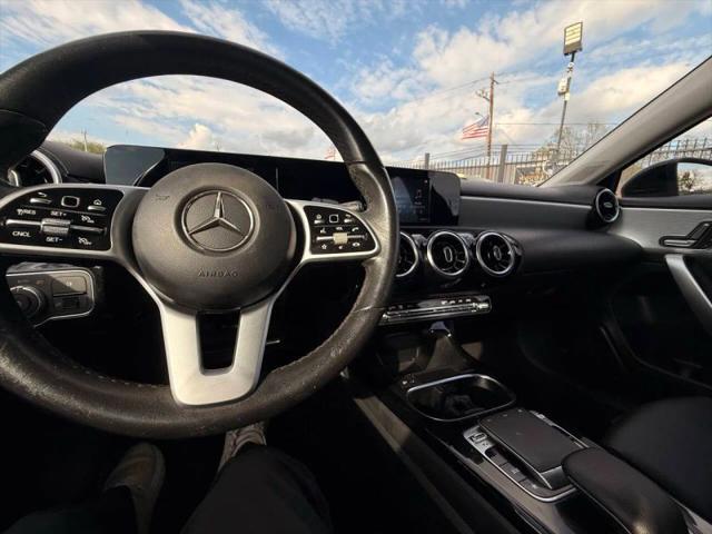 2019 Mercedes-Benz A 220 A 220