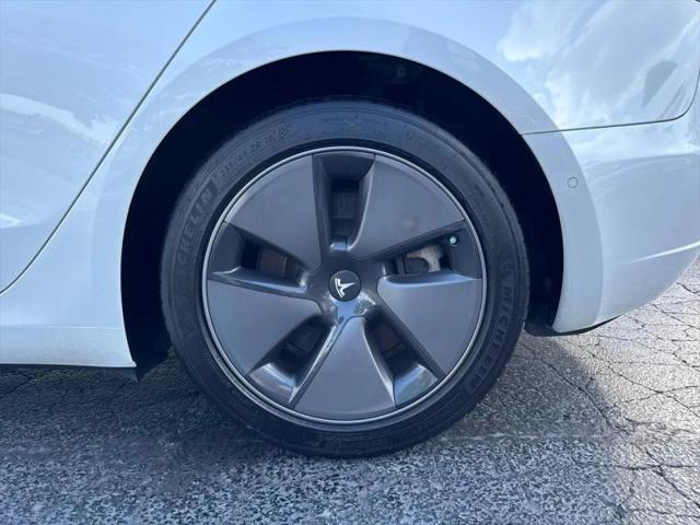 2020 Tesla Model 3 Standard Range Rear-Wheel Drive