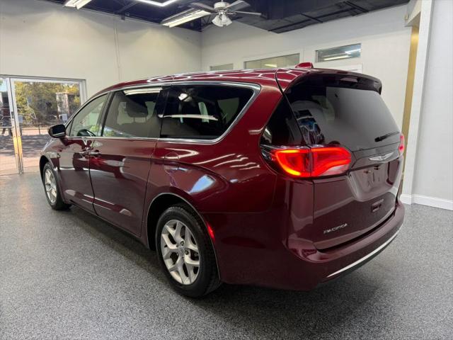 2020 Chrysler Pacifica Touring