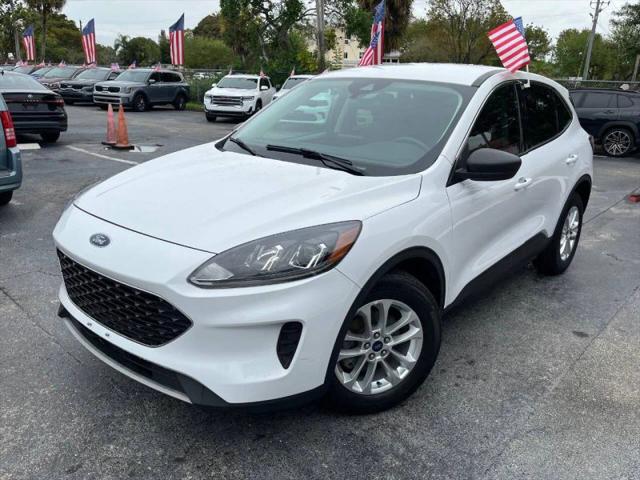 2022 Ford Escape SE Hybrid