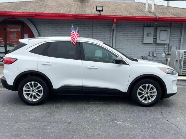 2022 Ford Escape SE Hybrid