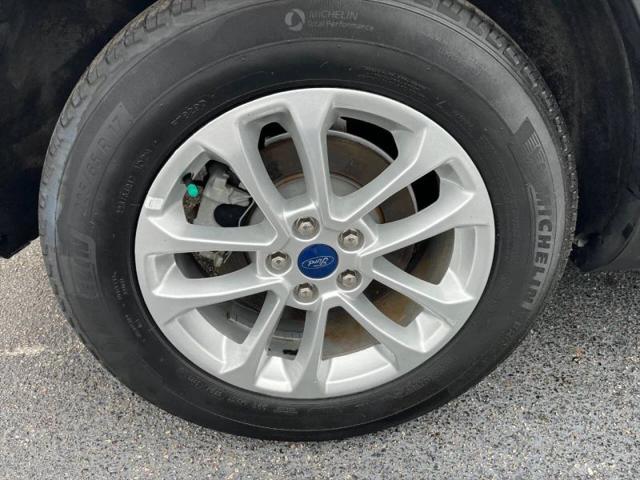 2022 Ford Escape SE Hybrid