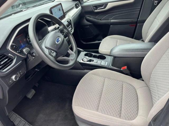 2022 Ford Escape SE Hybrid