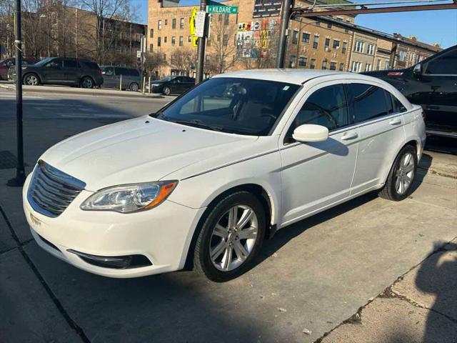 2013 Chrysler 200 Touring