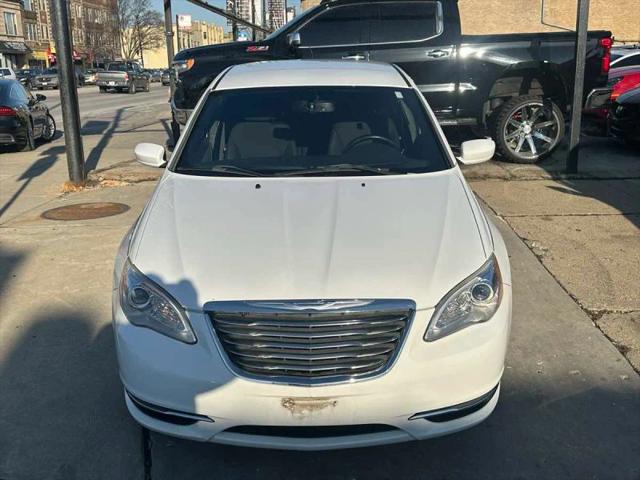 2013 Chrysler 200 Touring