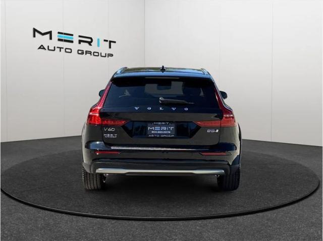 2024 Volvo V60 Cross Country B5 Ultimate