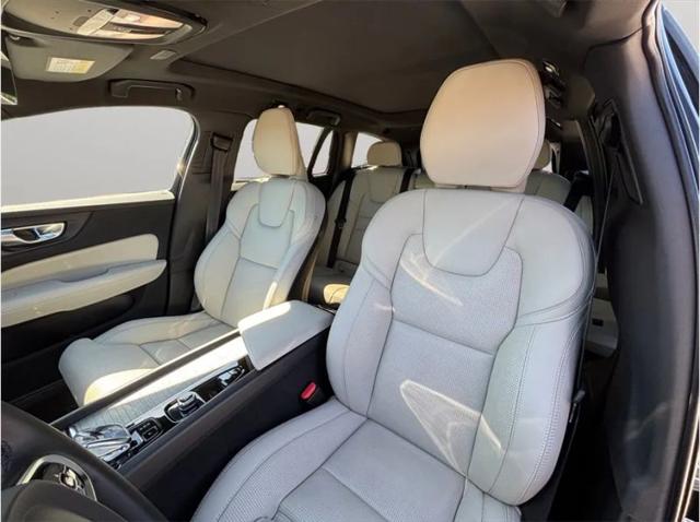 2024 Volvo V60 Cross Country B5 Ultimate