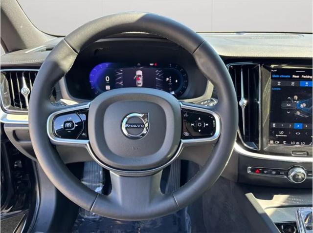 2024 Volvo V60 Cross Country B5 Ultimate