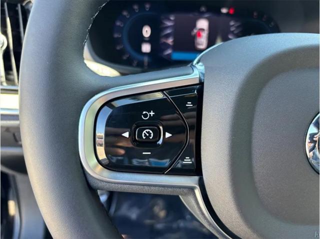 2024 Volvo V60 Cross Country B5 Ultimate