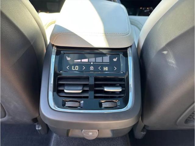 2024 Volvo V60 Cross Country B5 Ultimate