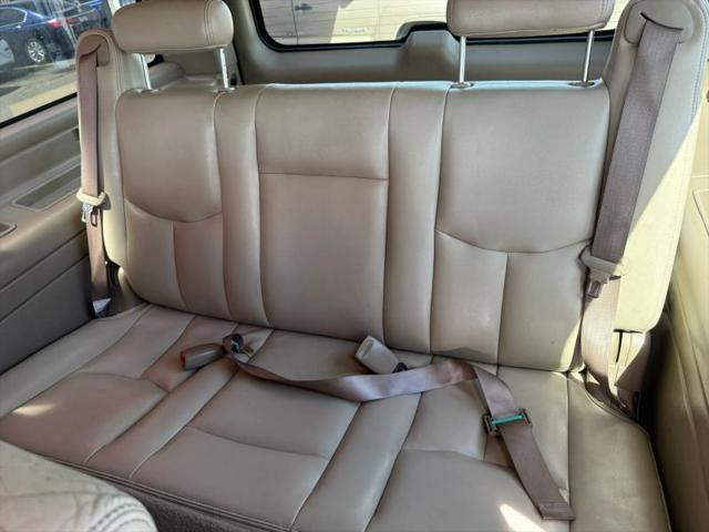 2005 Chevrolet Suburban LT
