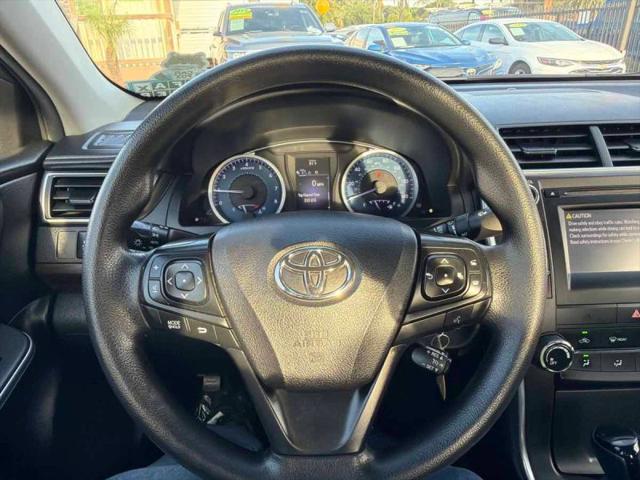 2017 Toyota Camry LE
