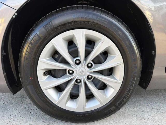 2017 Toyota Camry LE
