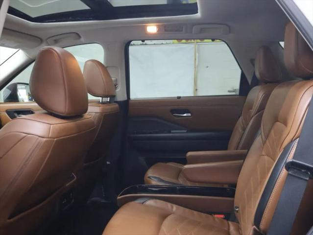 2023 Nissan Pathfinder Platinum 4WD