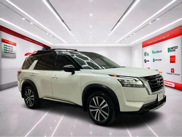 2023 Nissan Pathfinder Platinum 4WD