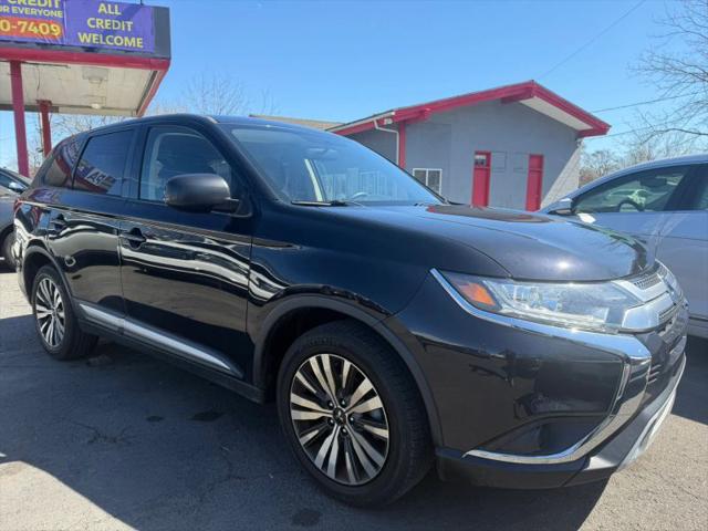 2019 Mitsubishi Outlander ES