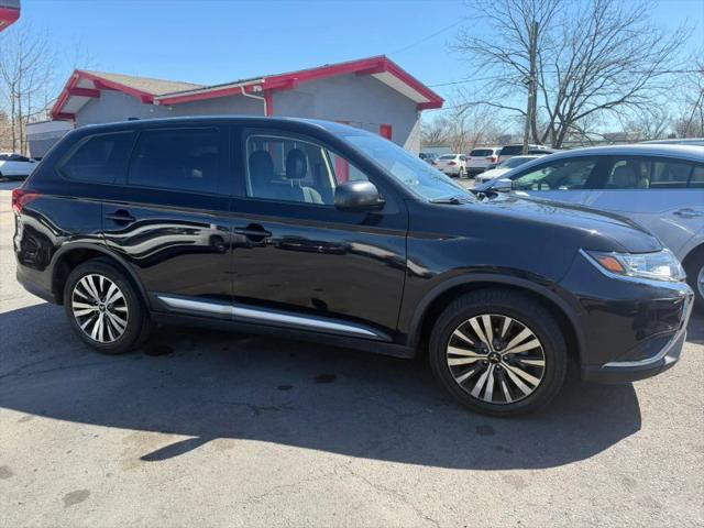 2019 Mitsubishi Outlander ES