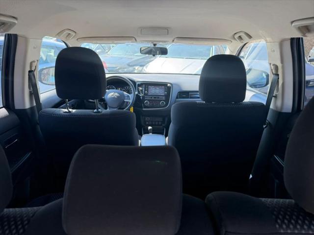 2019 Mitsubishi Outlander ES