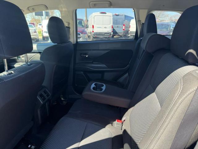 2019 Mitsubishi Outlander ES