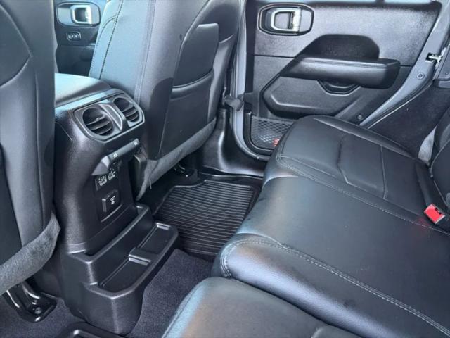 2020 Jeep Wrangler Unlimited Sahara Altitude