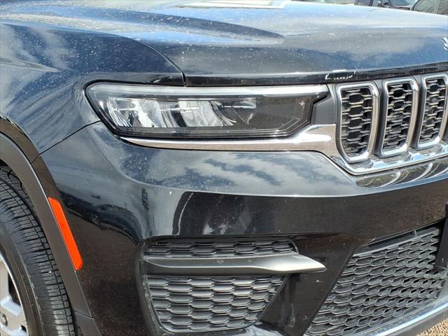 2024 Jeep Grand Cherokee Laredo 4x2