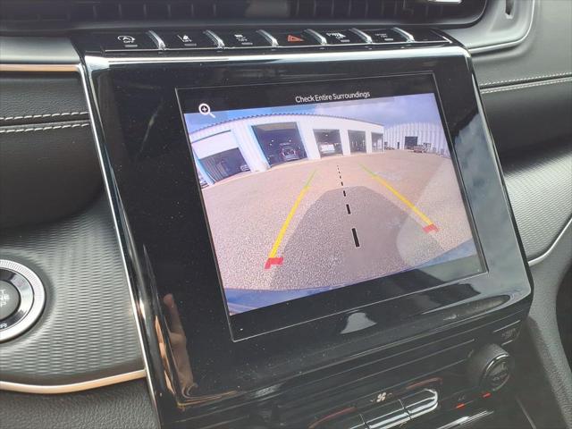 2024 Jeep Grand Cherokee Laredo 4x2
