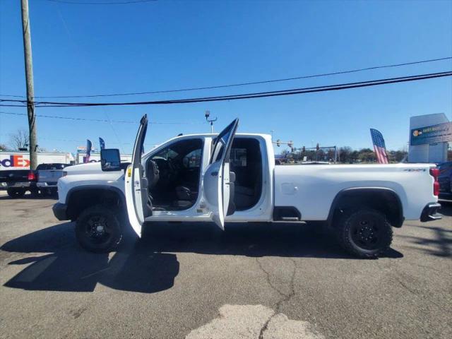 2020 Chevrolet Silverado 2500HD 4WD Crew Cab Long Bed WT