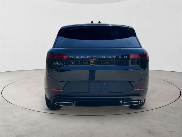 2026 Land Rover Range Rover Sport P360 SE