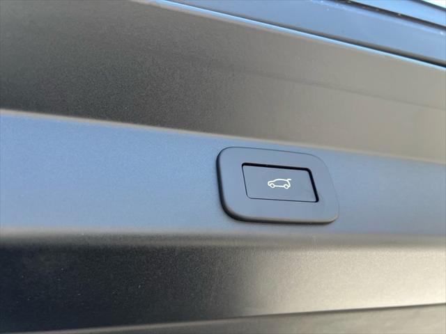 2026 Land Rover Range Rover Sport P360 SE