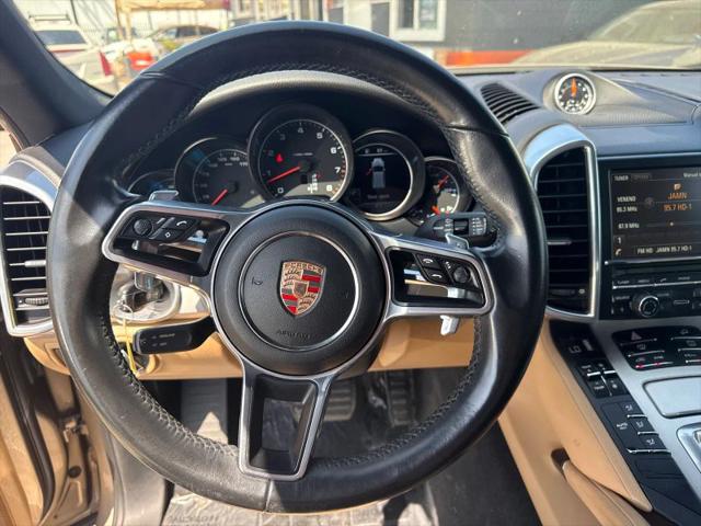 2016 Porsche Cayenne Base
