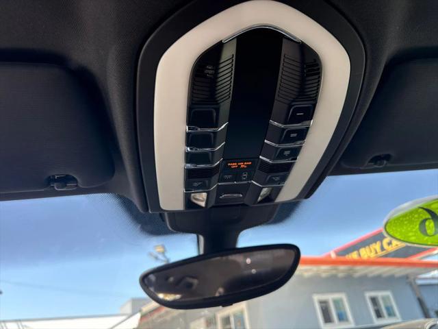 2016 Porsche Cayenne Base