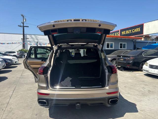 2016 Porsche Cayenne Base
