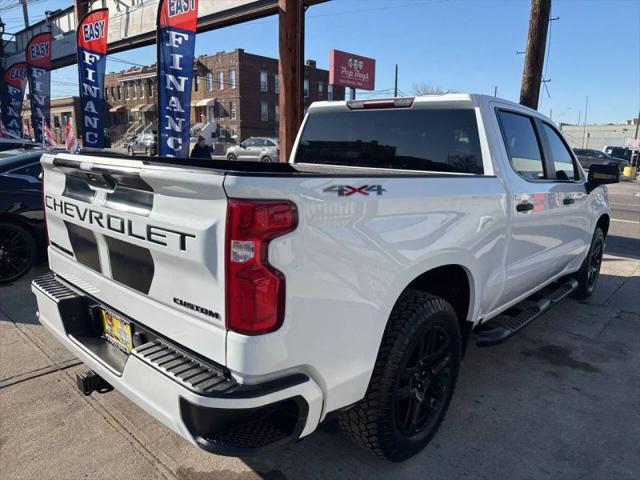 2020 Chevrolet Silverado 1500 4WD Crew Cab Short Bed Custom