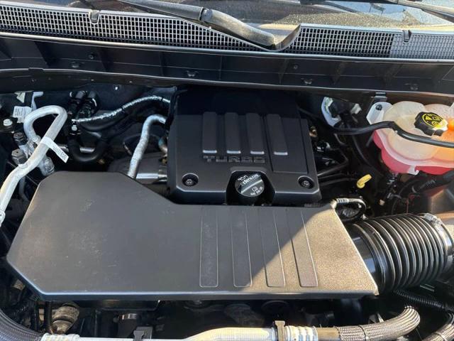 2020 Chevrolet Silverado 1500 4WD Crew Cab Short Bed Custom