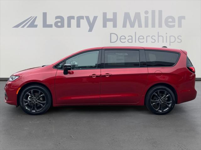 2026 Chrysler Pacifica PACIFICA SELECT